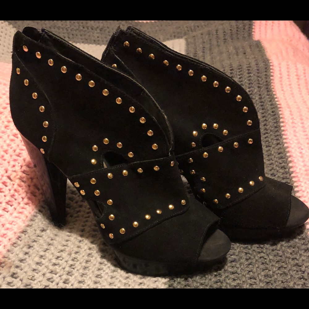 *Like New* Steve Madden Heels Size 8